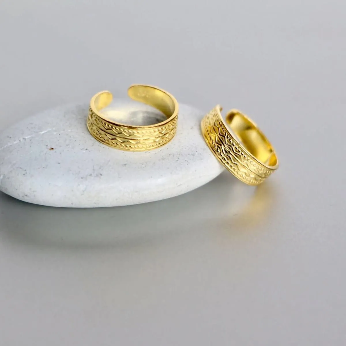 5mm Gold Dipped Silver Toe Ring, Simple Toe Ring, Adjustable Toe Band, Minimalist Toe Ring, Gift under 10, Boho Style, Feet Jewelry, (TS63)