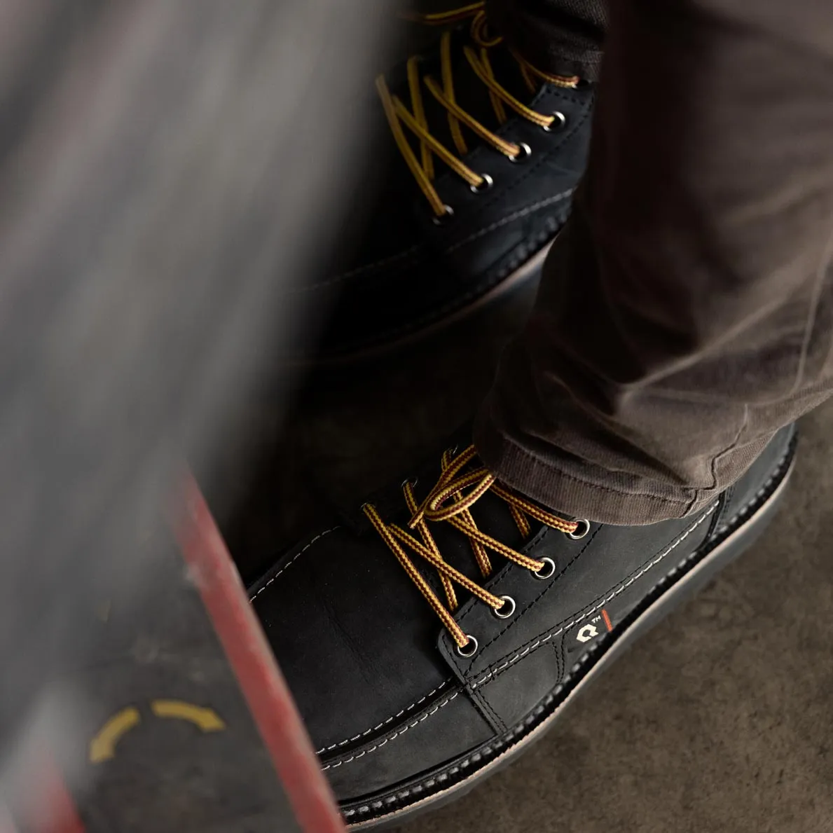 DNVR-ST 6" Moc Toe Boot : Jet (Steel Toe/Unlined)