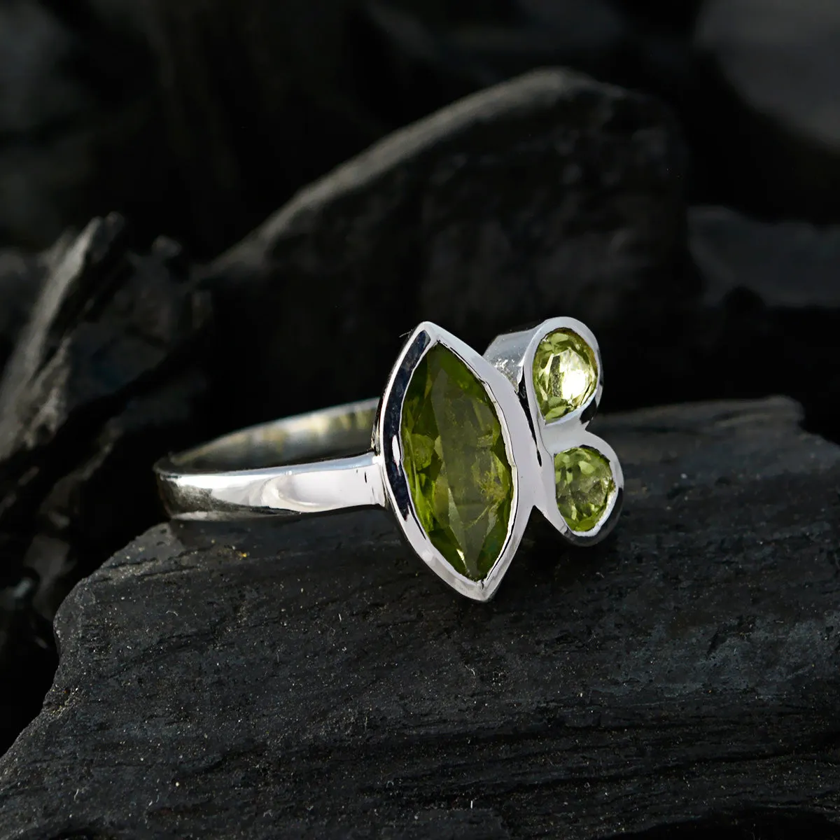 Gorgeous Stone Peridot 925 Sterling Silver Rings Fine Selling Shops